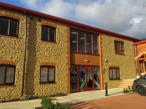 Unit 6 The Old Yard, Lodge Farm Business Centre, Milton Keynes, MK19