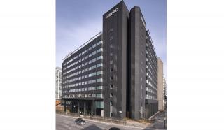 Metro, Queen Caroline Street, Hammersmith, London, W6