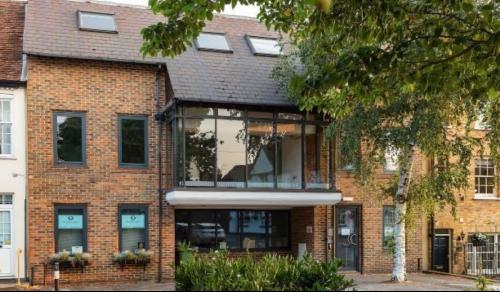 11-13 Worple Way, Richmond-Upon-Thames, TW10