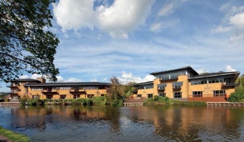 Salamander Quay, Harefield, UB9