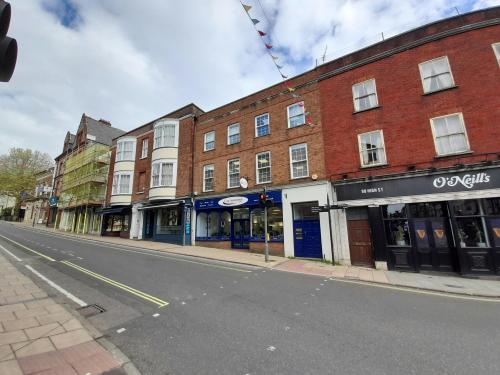 88/89 High Street, Winchester, SO23