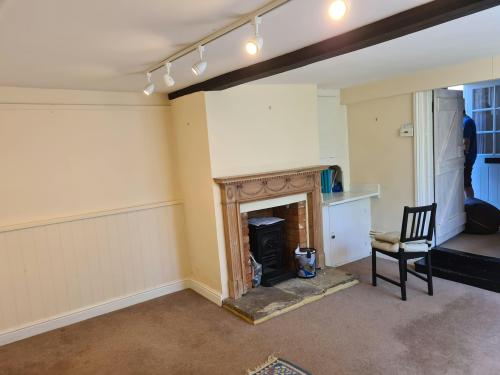 Sherbourne Farm, Shere Road, Albury, Guildford, GU5