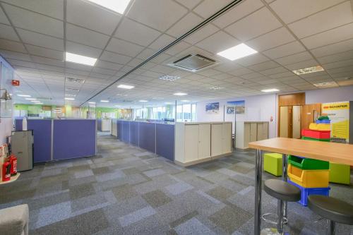 Walworth Business Park, 83-84 Livingstone Road, Andover, SP10