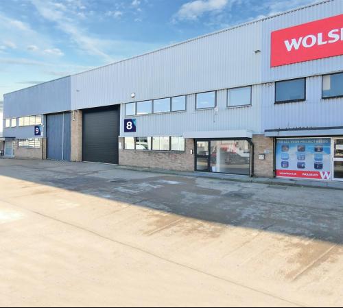 Unit 8, Great West Trading Estate, 983 Great West Road, Brentford, TW8