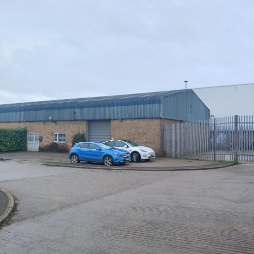 8 Canada Close, Banbury, OX16