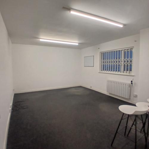 8 Canada Close, Banbury, OX16