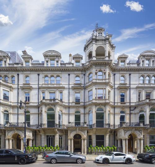 6 Chesterfield Gardens, Mayfair, London, W1J