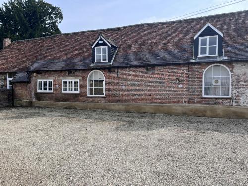 Office Suite Old Coach House, Adwell Estate, Adwell, OX9