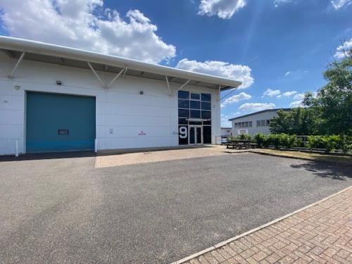 9 Harvington Park, Pitstone Green Business Park, Pitstone, LU7