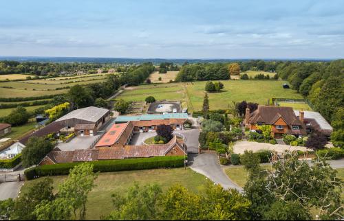 Ermyn Lodge, Shepherds Walk, Epsom, KT18