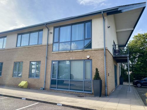 253, Capability Green, Luton, LU1