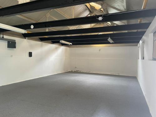 Unit 2, Bath Road Business Centre, Bath Road, Devizes, SN10