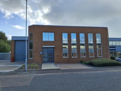 Unit A5, Dolphin Enterprise Centre, Evershed Way, Shoreham-By-Sea, BN43