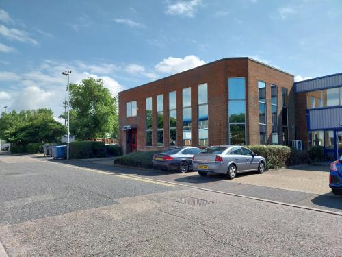 Unit A5, Dolphin Enterprise Centre, Evershed Way, Shoreham-By-Sea, BN43