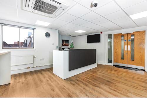 3RD Regus Floor Cross Keys House, 22 Queen Street, Salisbury, SP1