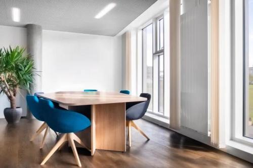 Regus Southampton Airport, George Curl Way, Southampton, SO18
