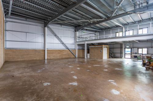 Unit 9, Maybank Industrial Estate, 109 Maybank Road, South Woodford, London, E18