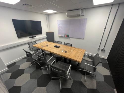 70 Commercial Square, Leicester, LE2