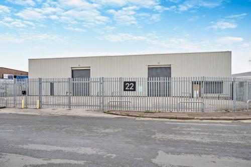 Unit 22, Severnside Trading Estate, Textilose Road, Trafford Park, M17