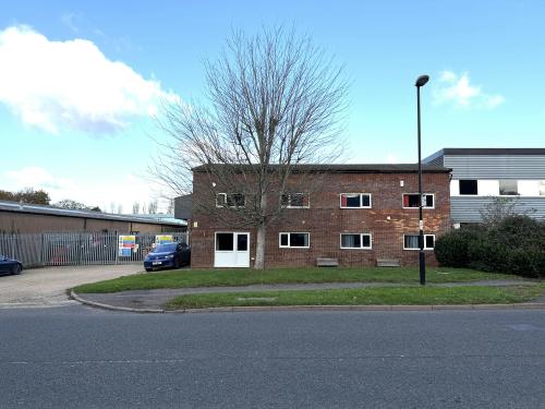18 Albert Drive, Burgess Hill, RH15