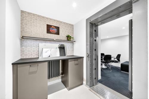 2 Kingston Hill, Kingston upon Thames, KT2