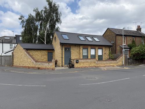 95 Elm Road, Kingston Upon Thames, KT2