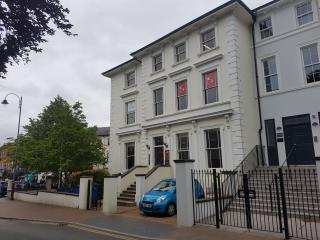 1 Mount Ephraim Road, Tunbridge Wells, TN1