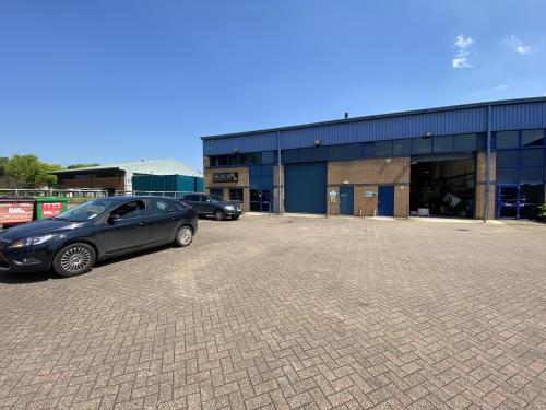 Unit 9B, Triangle Business Park, Quilters Way, Stoke Mandeville, Aylesbury, HP22
