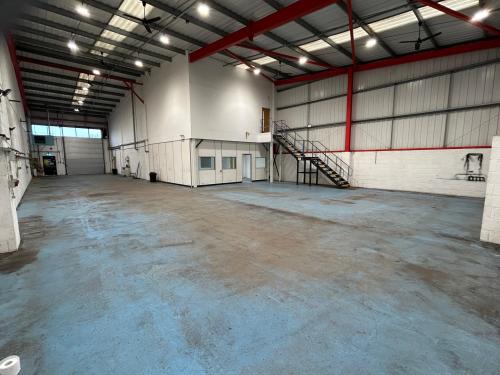 Unit 9B, Triangle Business Park, Quilters Way, Stoke Mandeville, Aylesbury, HP22