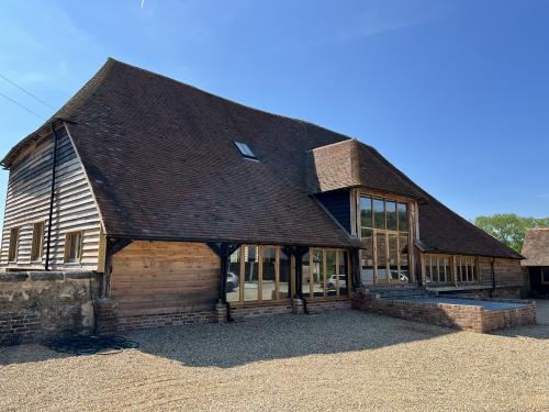 Sussex Barn, Barlavington, Petworth, GU28