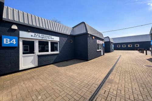 B4, Smeed Dean Centre, Castle Road, Sittingbourne, ME10