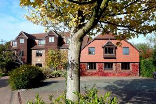 1 The Granary, Waverley Lane, Hones Yard, Farnham, GU9