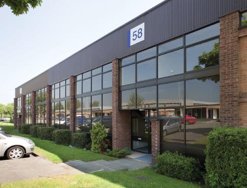 Units 57/58, Suttons Business Park, Suttons Park Avenue, Reading, RG6