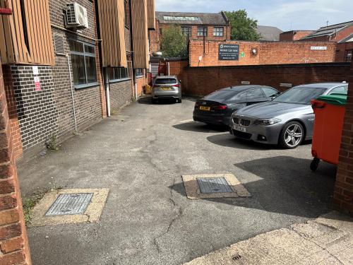 78-80 Burleys Way, Leicester, LE1
