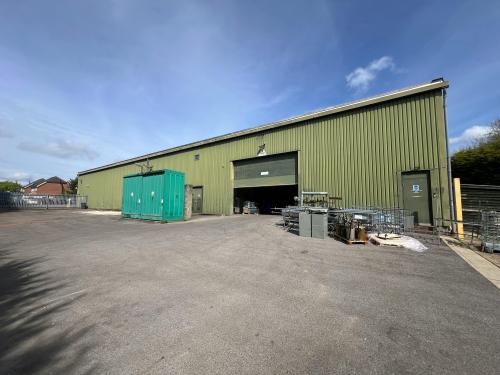 2 Daux Road, Billingshurst, RH14