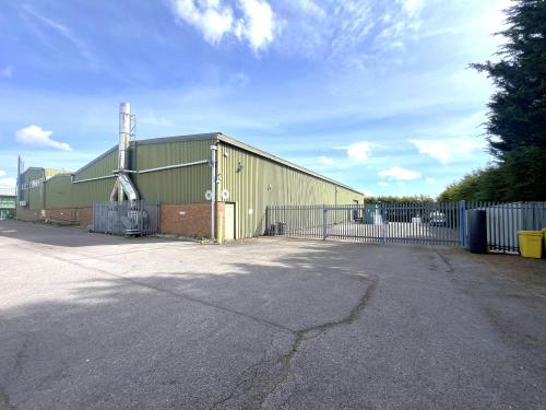 2 Daux Road, Billingshurst, RH14