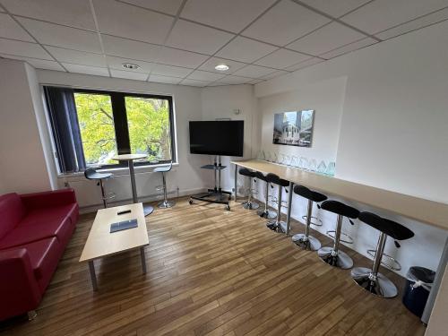 14 Parkway House, Haddenham Business Park, Haddenham, HP17