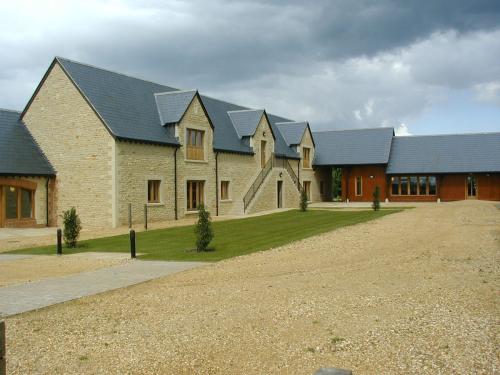 Units 2,5,9&10 Forest Gate Business Park, Pewsham, Chippenham, SN15