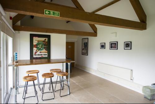 Unit 4, Charlton Business Park, Crudwell Road, Malmesbury, SN16