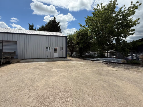 Unit 21, Pioneer Road, Faringdon, SN7
