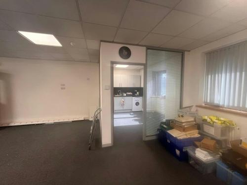 Unit 2 Chiltern Court, Asheridge Road, Chesham, HP5