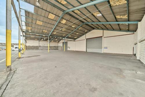 Unit 1, Rippleside Commercial Estate, Renwick Road, Barking, IG11