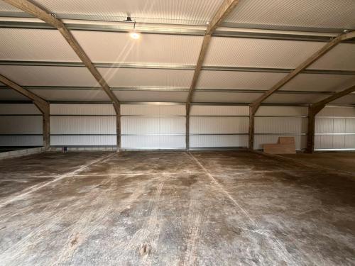 Industrial Units, Oakcroft Farm, Boarstall, Aylesbury, HP18