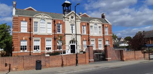 0.94 Acres, Weavers Park, Bocking End, Braintree, CM7