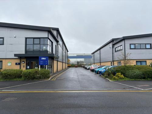 Unit 3, The Fulcrum Centre, Vantage Way, Poole, BH12
