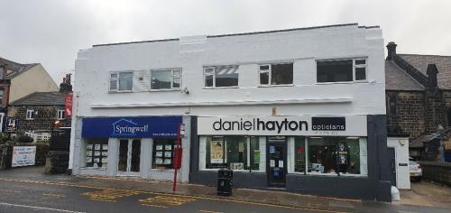 1st Floor Rear, 10 North Lane, Headingley, Leeds, LS6