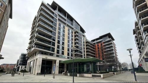 Unit 7, Fulham Business Exchange, Fulham, London, SW6