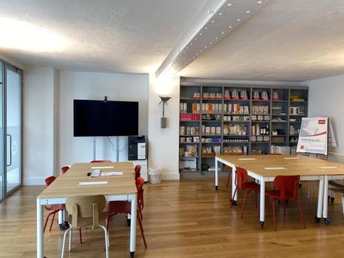 144 Clapham Manor Street, Clapham, London, SW4