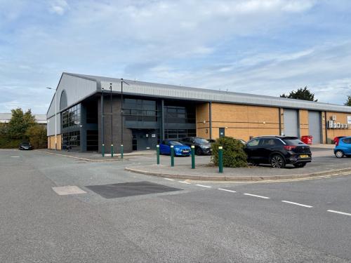 Unit 3, Sundon Business Park, Dencora Way, Luton, LU3