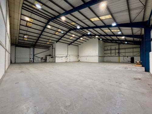 Unit 3, Sundon Business Park, Dencora Way, Luton, LU3